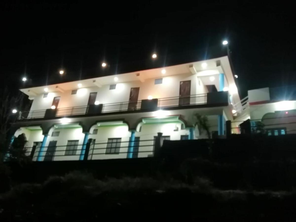 Prince Homestay & Restaurant Rudraprayāg Esterno foto