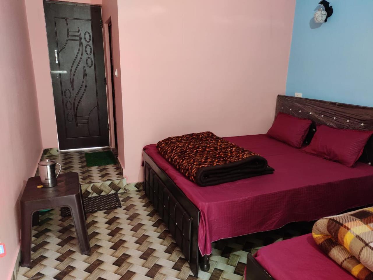 Prince Homestay & Restaurant Rudraprayāg Esterno foto