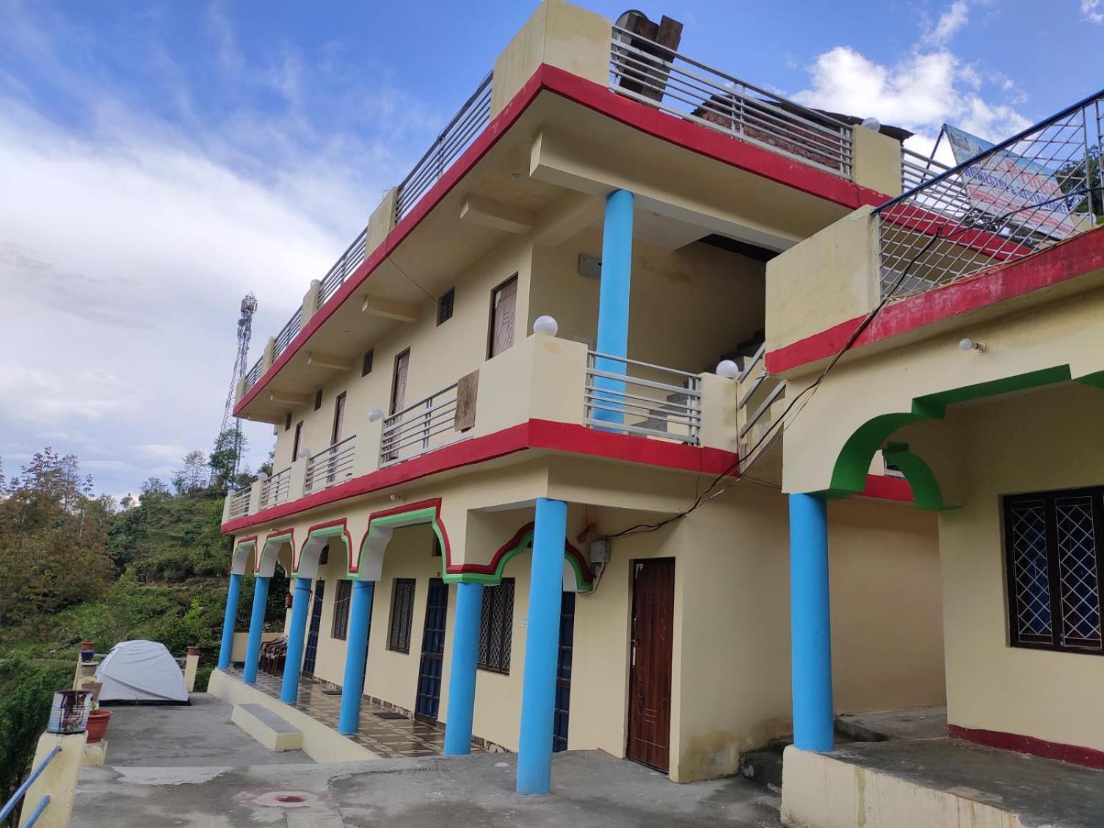 Prince Homestay & Restaurant Rudraprayāg Esterno foto