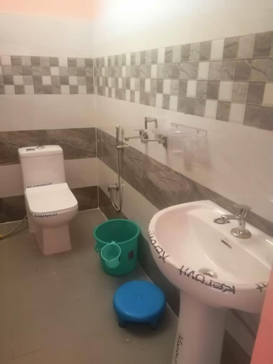 Prince Homestay & Restaurant Rudraprayāg Esterno foto
