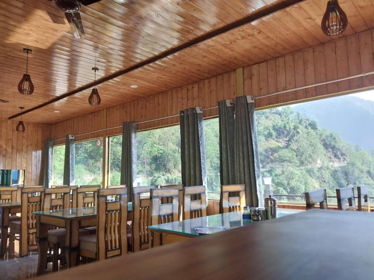 Prince Homestay & Restaurant Rudraprayāg Esterno foto