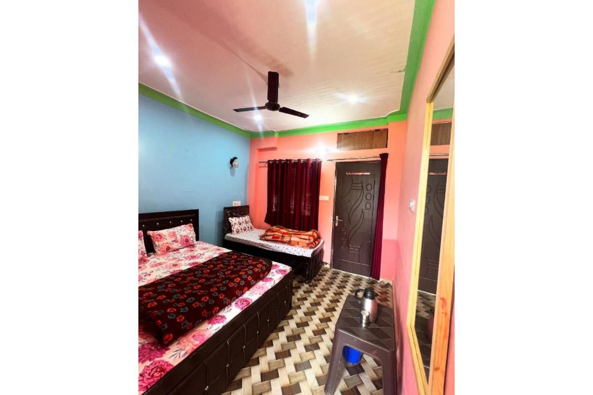 Prince Homestay & Restaurant Rudraprayāg Esterno foto