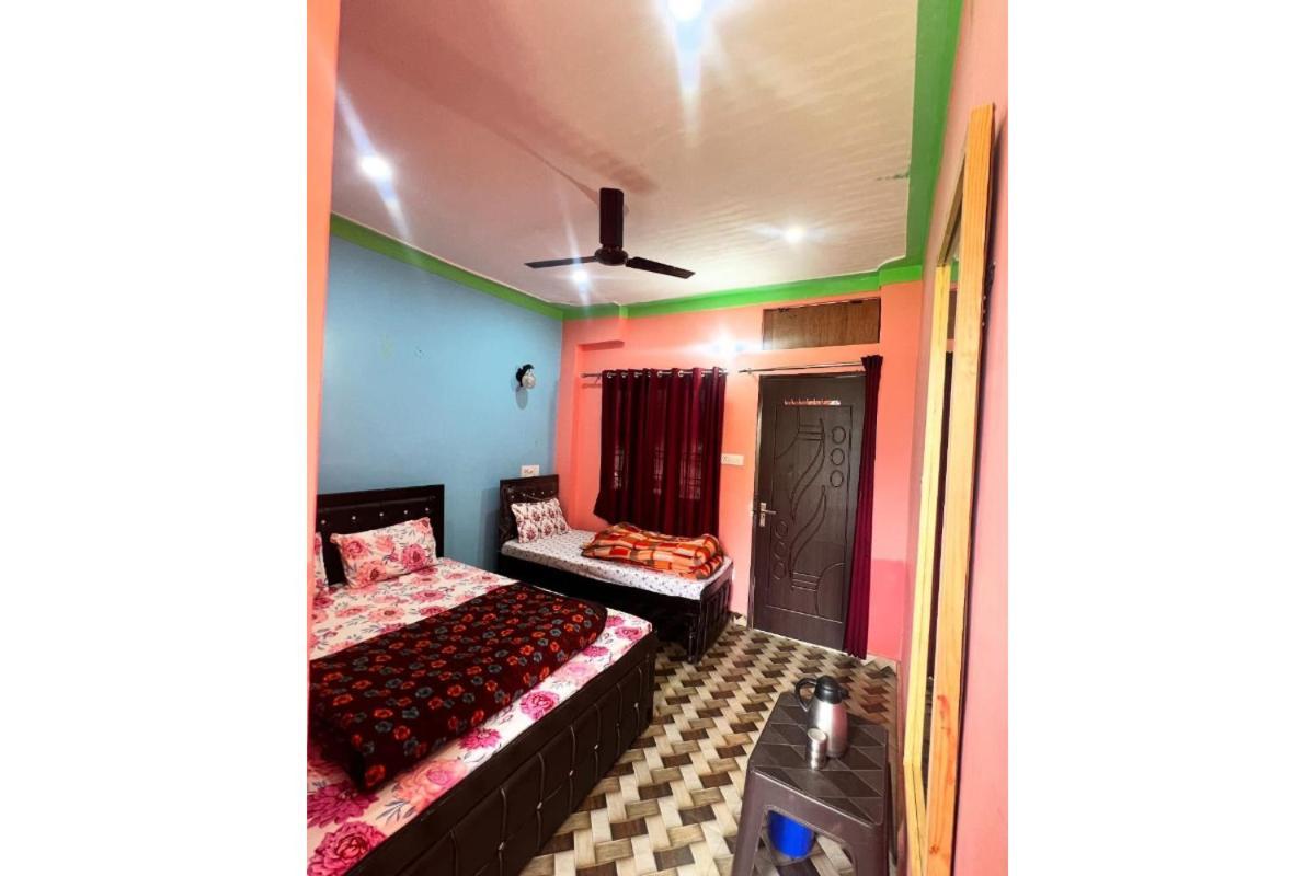 Prince Homestay & Restaurant Rudraprayāg Esterno foto