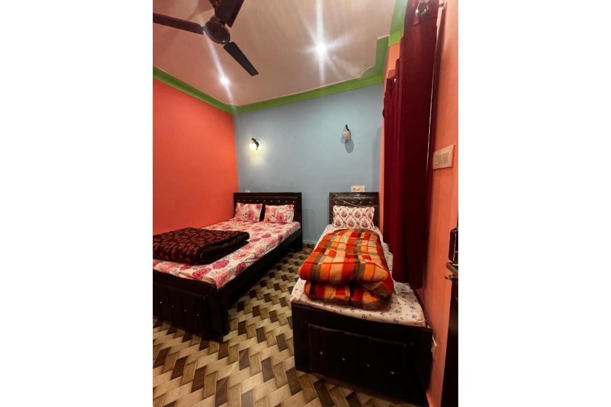 Prince Homestay & Restaurant Rudraprayāg Esterno foto