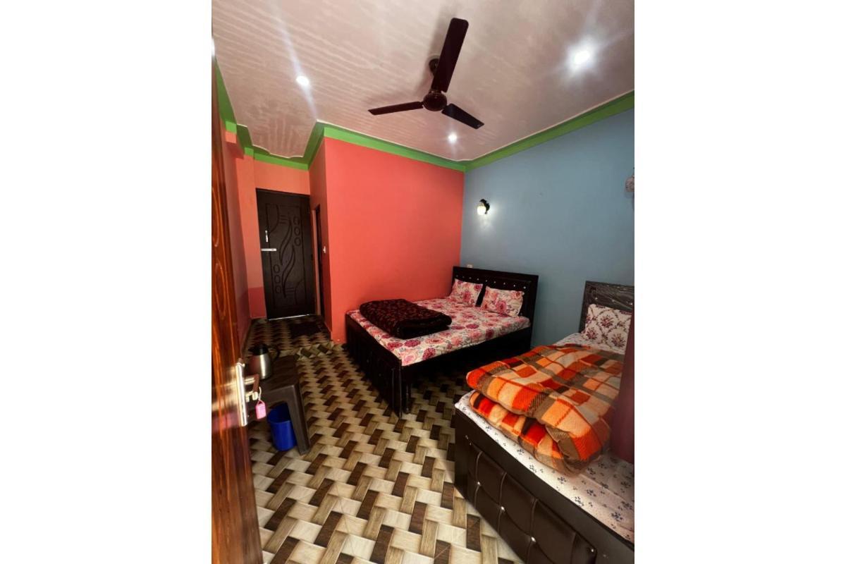 Prince Homestay & Restaurant Rudraprayāg Esterno foto